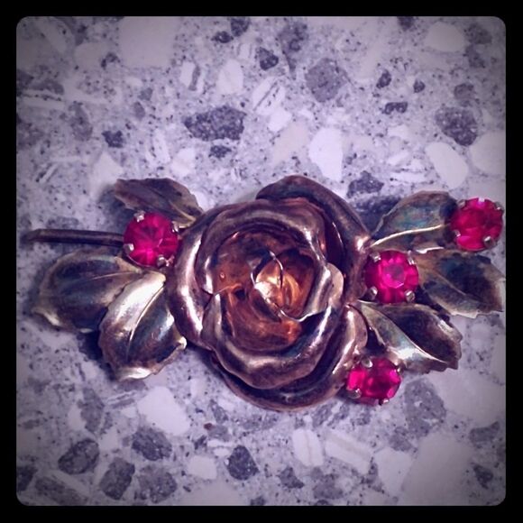 VTG 40s Dorsons 12K Gold Red Rhinestone Rose Pin - Picture 1 of 8